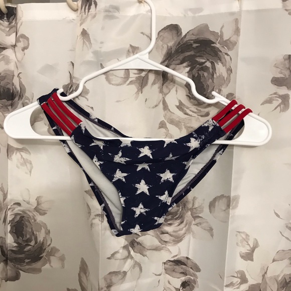 Xhilaration American Flag Bikini!*XLNT* - Picture 2 of 4